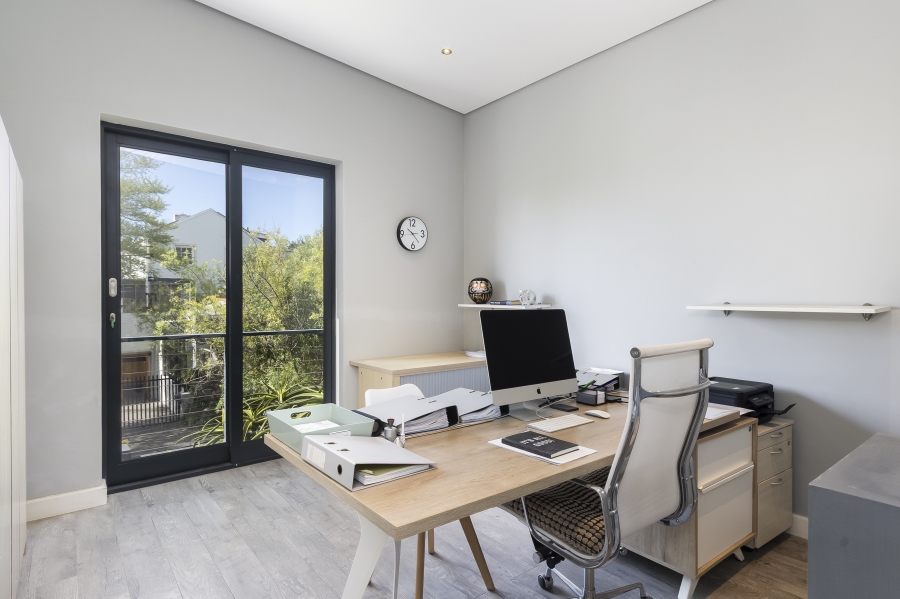 3 Bedroom Property for Sale in Heldervue Western Cape